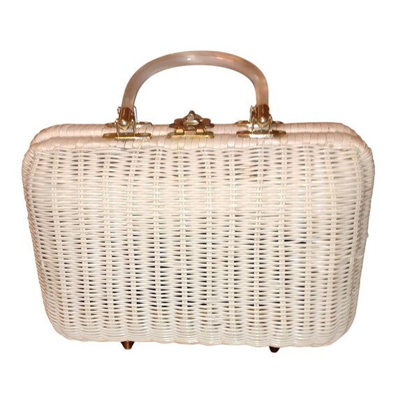 Vintage White Wicker Purse w/Pearl Lucite Handles Mid Century Modern Hong Kong - Picture 1 of 16